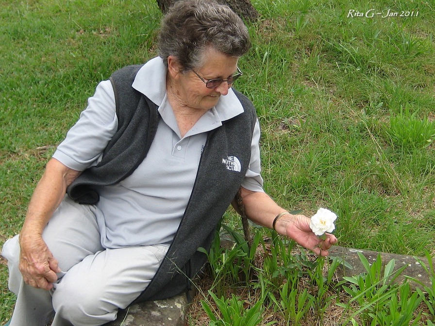 'May, Barbara'  photo